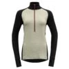 Devold Expedition Merino 235 Zip Neck Woman Fog Caviar -Skiausrüstung Angebote GO 155 244 B 402A